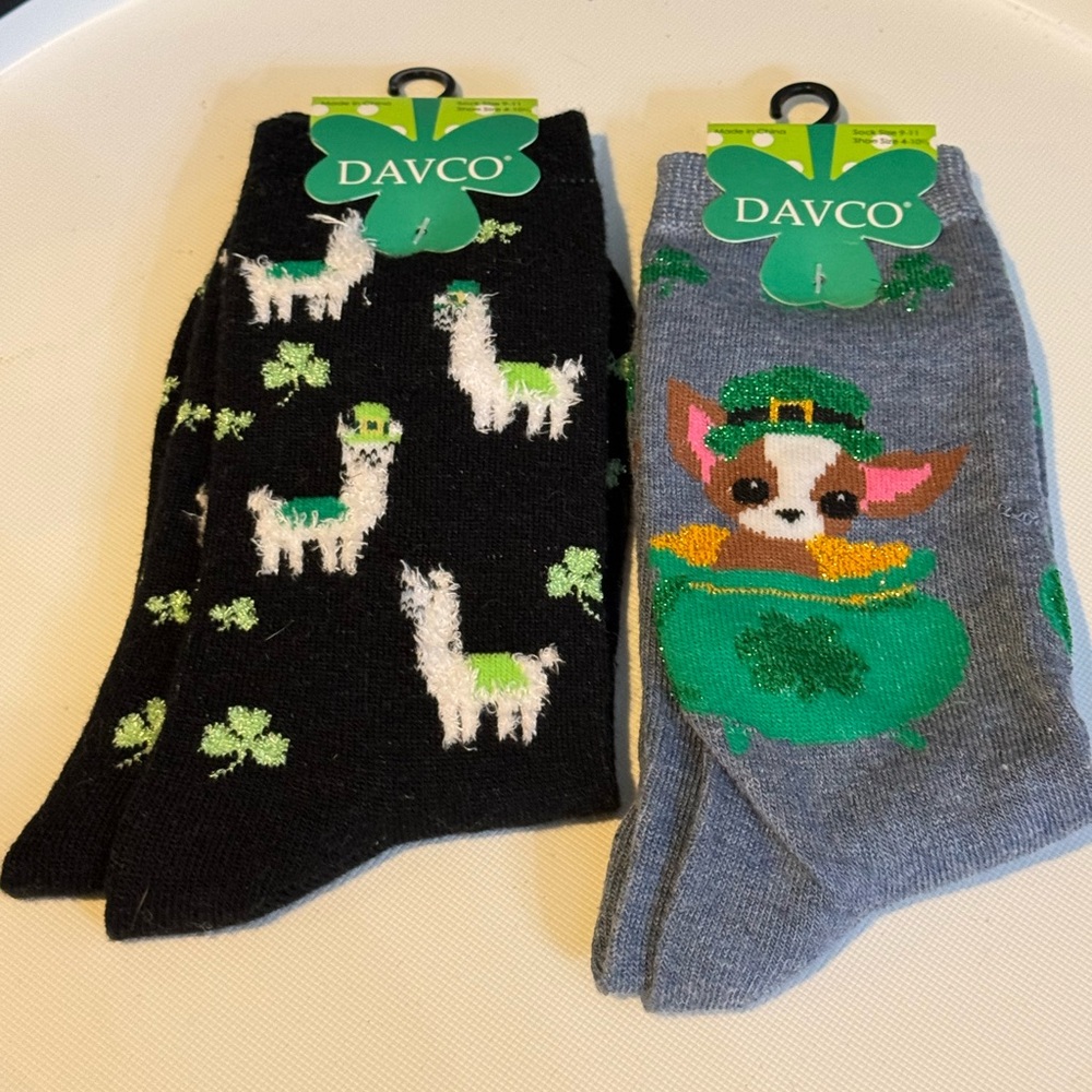 2 Pair Davco Black and Gray St. Patrick's Day Socks - Llama / Alpaca & Chihuahua